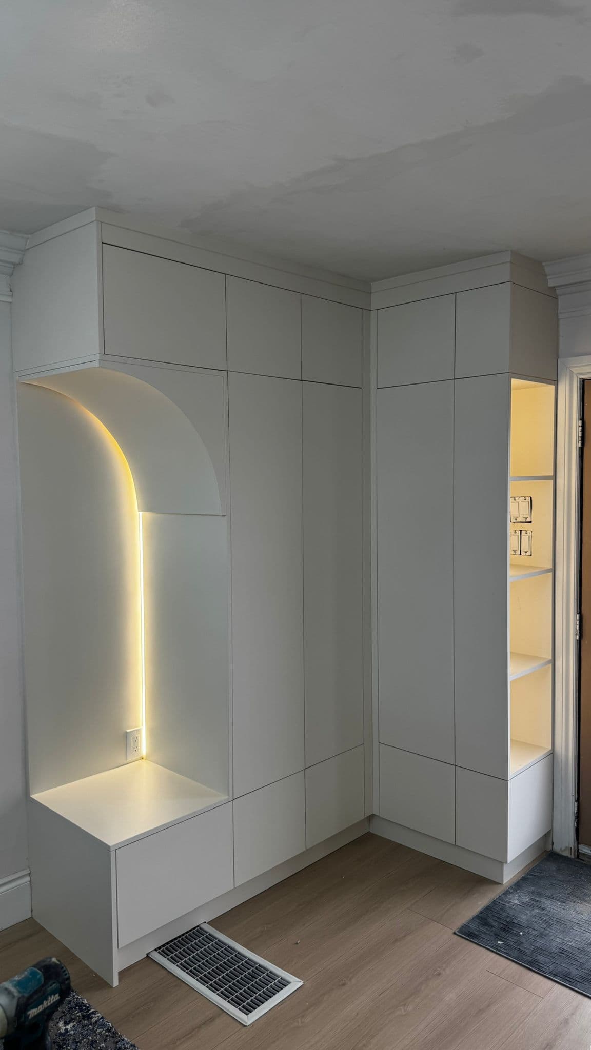 Interlock stone surface